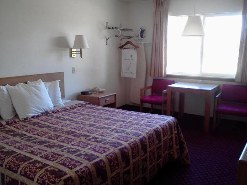 Days Inn By Wyndham Τάος Εξωτερικό φωτογραφία